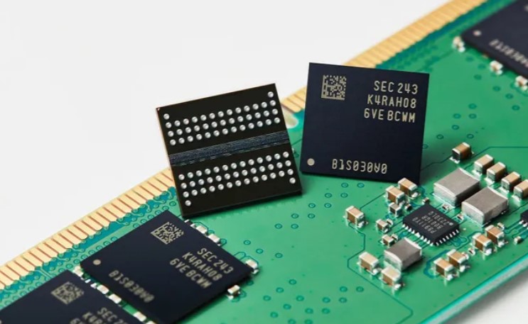 NAND and DRAM prices have fallen (Source: Samsung)