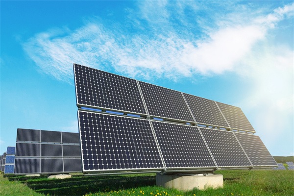 图：800W+！天合光能钙钛矿叠层电池组件横空出世