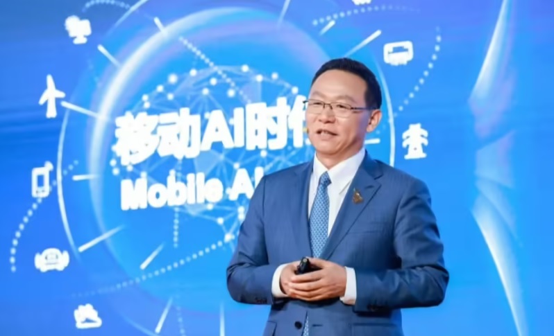 图：华为汪涛预测2030年全球将部署30亿台多场景AI机器人